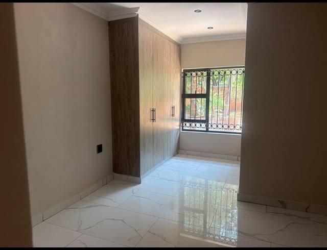 2 BEDROOM PROPERTY TO RENT IN DIE WILGERS